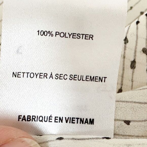 ASTR Button Down Top White Print Tunic Size Medium - Picture 13 of 13